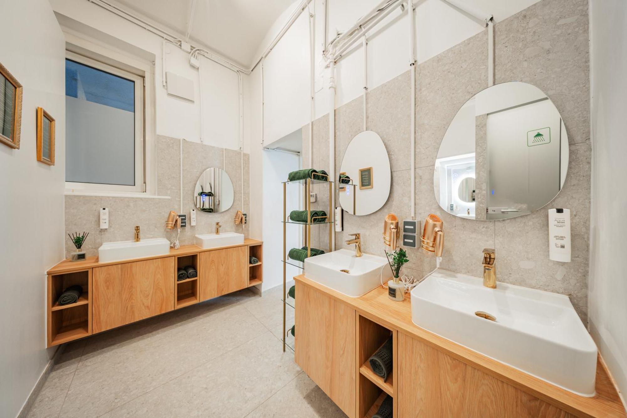 Hostel Bloom By Home1 Wien